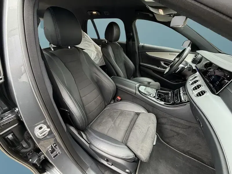Gebraucht Mercedes E300 306 PS (225 kW) 2020 Andere Kombi