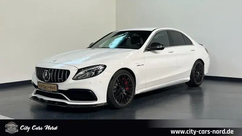 Polarweiss unilack Gebraucht 2015 Mercedes C63 AMG AMG Limousine | 46.749 € (Guter Preis) - Bild 1/4