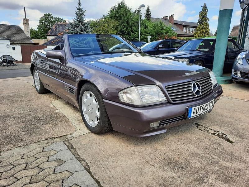 Grau Gebraucht 1993 Mercedes SL300 Cabrio | 22.999 € - Bild 1/4
