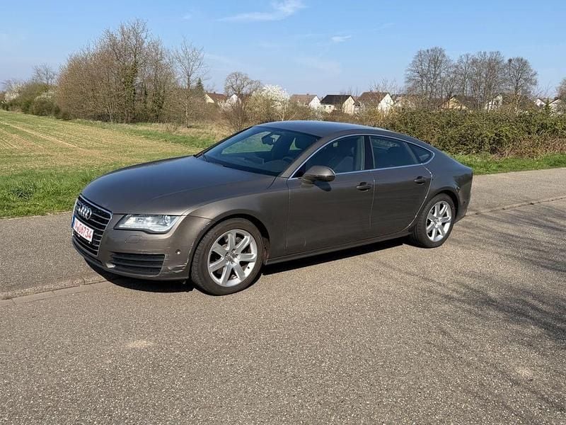 Gebraucht Audi A7 Sportback 245 PS (180 kW) 2012 Grau Kleinwagen