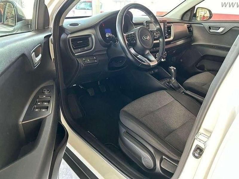 Gebraucht Kia Stonic Vision 101 PS (74 kW) 2020 Weiß SUV