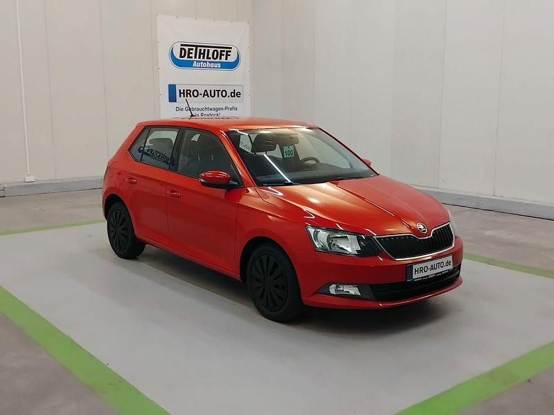 Gebraucht Skoda Fabia 75 PS (55 kW) 2015 Rot Limousine