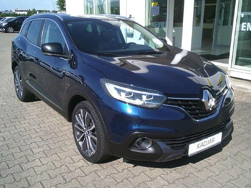 Blau cosmos Gebraucht 2016 Renault Kadjar Bose Edition SUV | 10.700 € (Fairer Preis) - Bild 1/4
