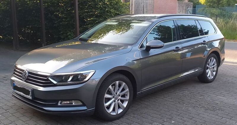 Grau Gebraucht 2015 VW Passat Comfortline Kombi | 12.600 € (Superpreis) - Bild 1/4