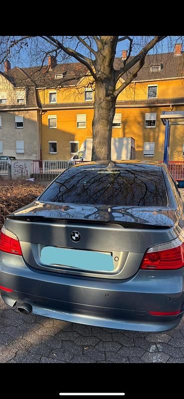 Gebraucht BMW 520 177 PS (130 kW) 2009 Blau Limousine