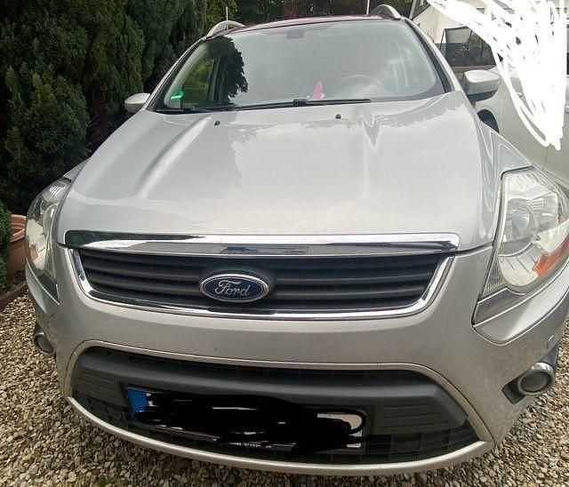 Silber Gebraucht 2011 Ford Kuga Titanium SUV | 7.850 € (Fairer Preis) - Bild 1/4