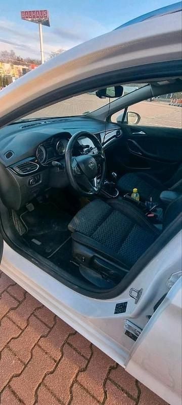 Usata Opel Astra 105 CV (77 kW) 2017 Bianco Station wagon