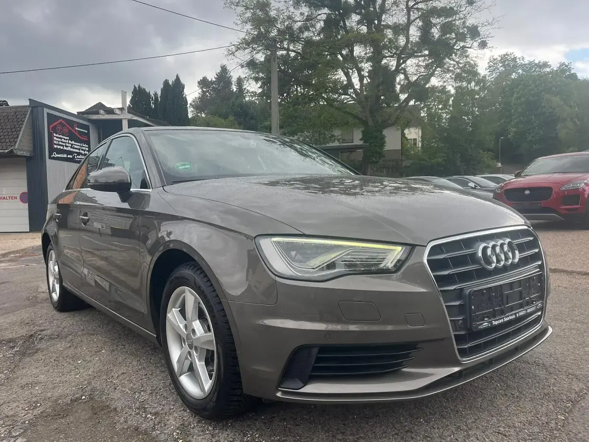 Gebraucht Audi A3 150 PS (110 kW) 2014 Grau Limousine