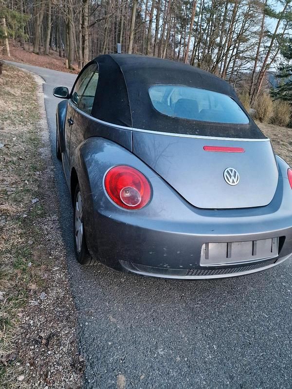 Gebraucht VW New Beetle 102 PS (75 kW) 2006 Grau Kleinwagen