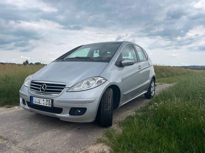 Silber Gebraucht 2006 Mercedes A160 Avantgarde Limousine | 1.350 € (Fairer Preis) - Bild 1/4