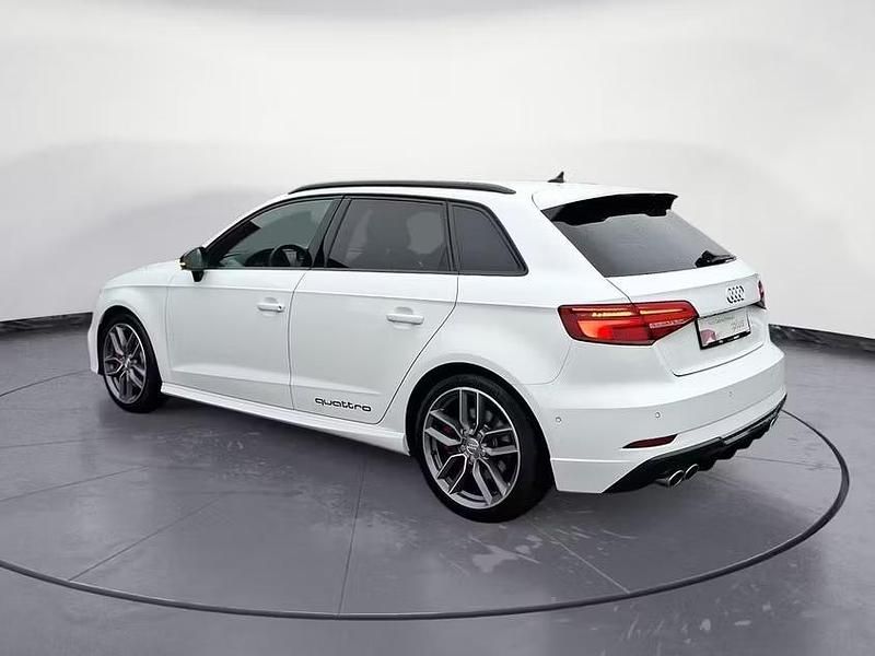 Second-hand Audi S3 Advanced 300 CP (220 kW) 2019 Alb Berlinǎ