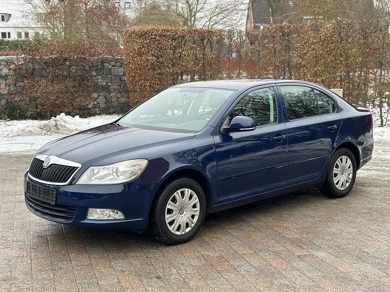 Blau Gebraucht 2011 Skoda Octavia Limousine | 5.000 € (Superpreis) - Bild 1/4