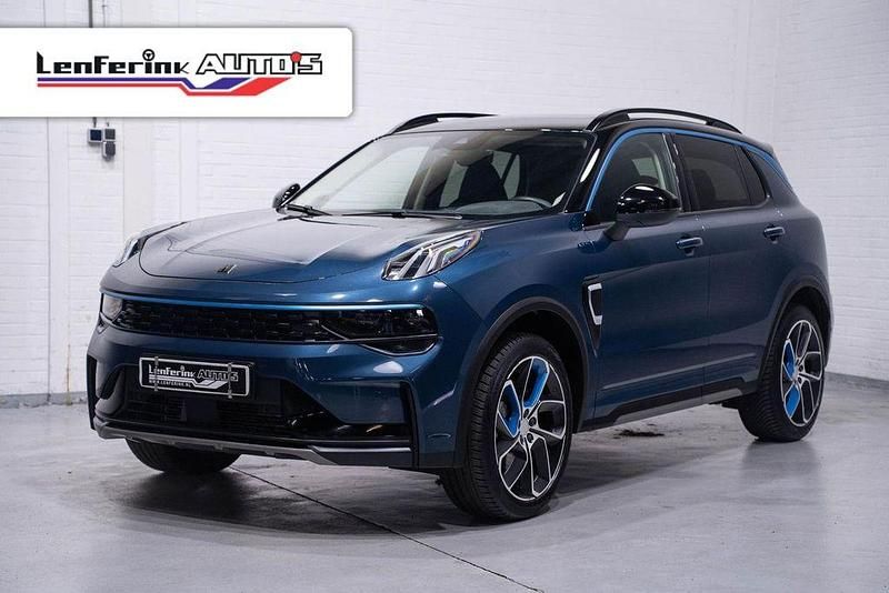 Blau Gebraucht 2021 Lynk & Co 01 SUV | 20.365 € - Bild 1/4