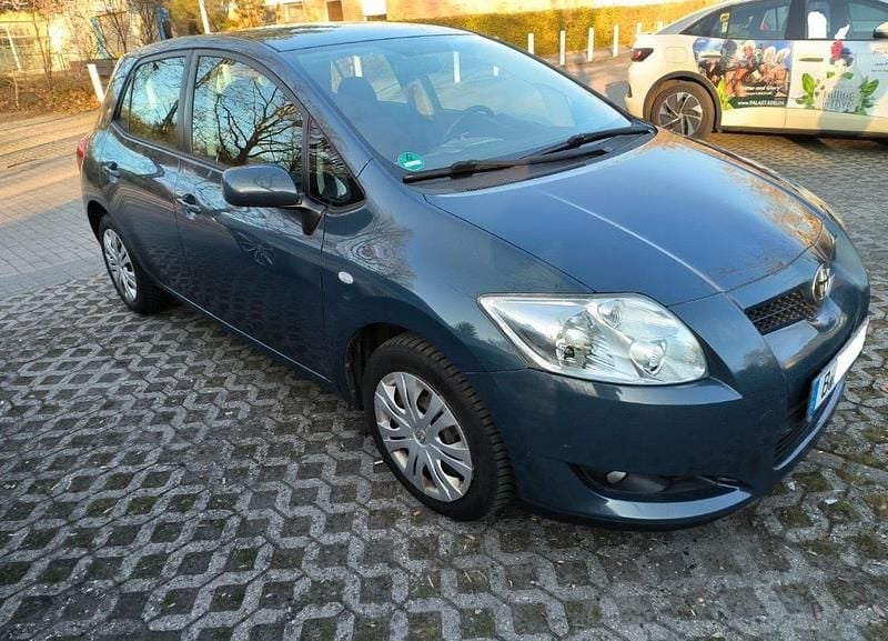 Blau Gebraucht 2007 Toyota Auris Executive Limousine | 5.390 € (Fairer Preis) - Bild 1/4