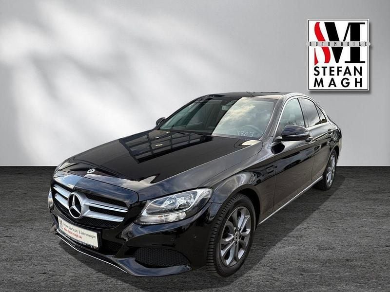 Schwarz Gebraucht 2018 Mercedes C180 Avantgarde Limousine | 22.390 € (Fairer Preis) - Bild 1/4