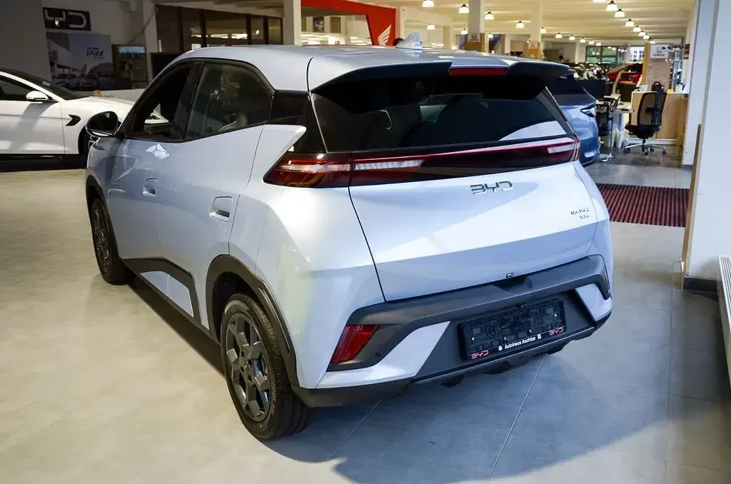 Ny BYD Dolphin Surf Boost 64 kW (88 HK) 2025 Blå Hatchback