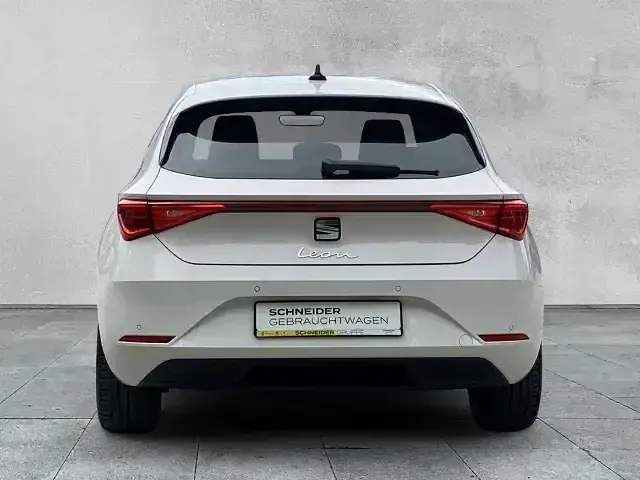 Gebraucht Seat Leon Style 110 PS (80 kW) 2024 Weiß Limousine