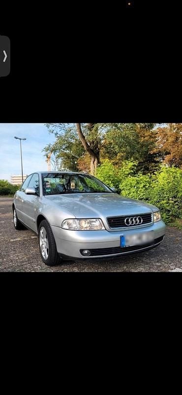 Grau Gebraucht 1999 Audi A4 Limousine | 2.000 € (Guter Preis) - Bild 1/4