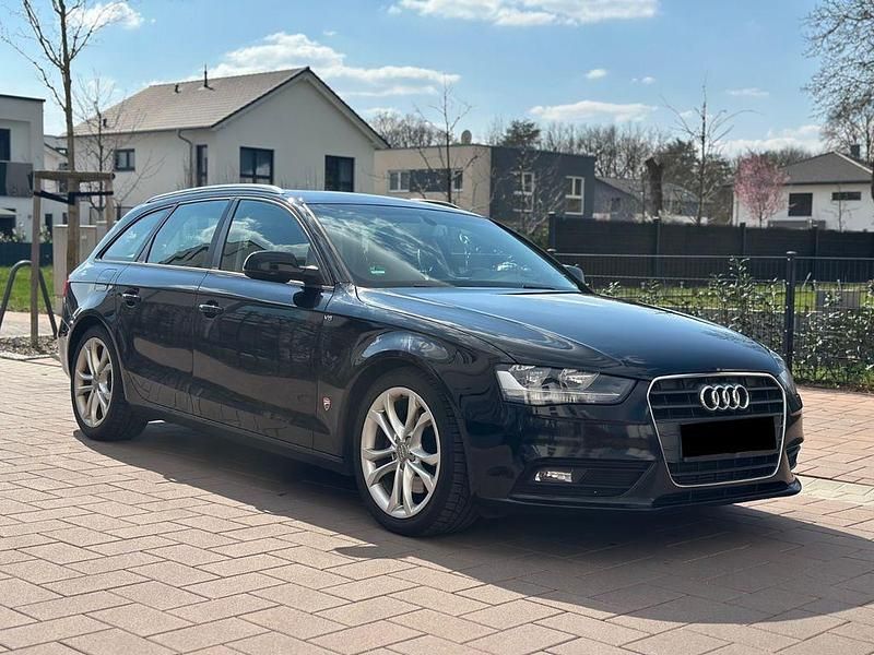 Gebraucht Audi A4 Sport 204 PS (150 kW) 2012 Schwarz Kombi