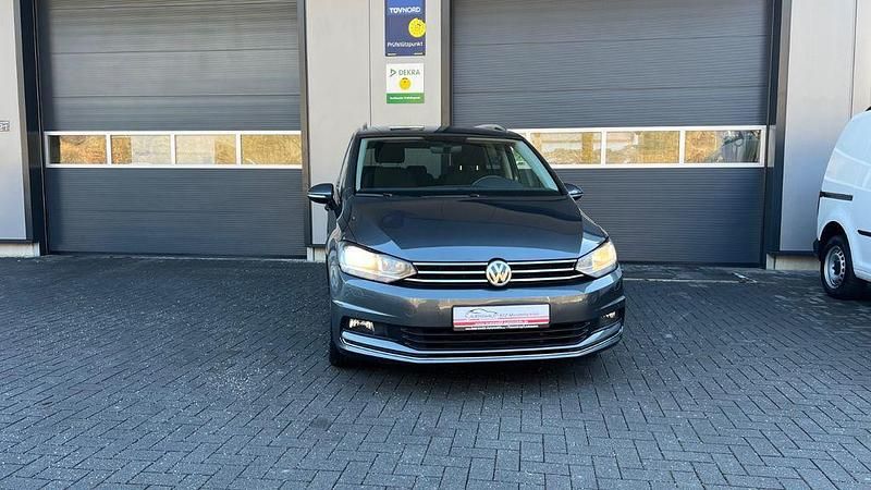 Gebraucht VW Touran Sound 150 PS (110 kW) 2017 Grau Van / Kleinbus