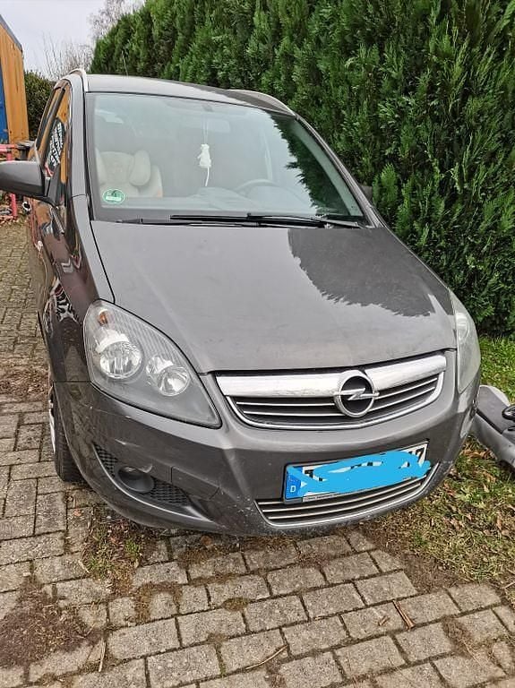 Grau Gebraucht 2010 Opel Zafira Family Van / Kleinbus | 2.500 € (Guter Preis) - Bild 1/4