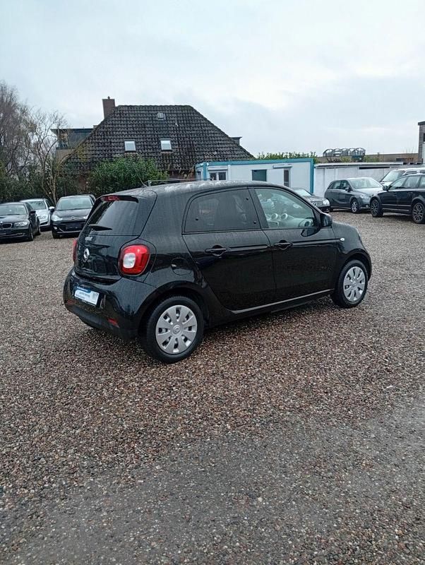Gebraucht Smart ForFour Electric Drive 60 kW (82 PS) 2018 Schwarz Kleinwagen