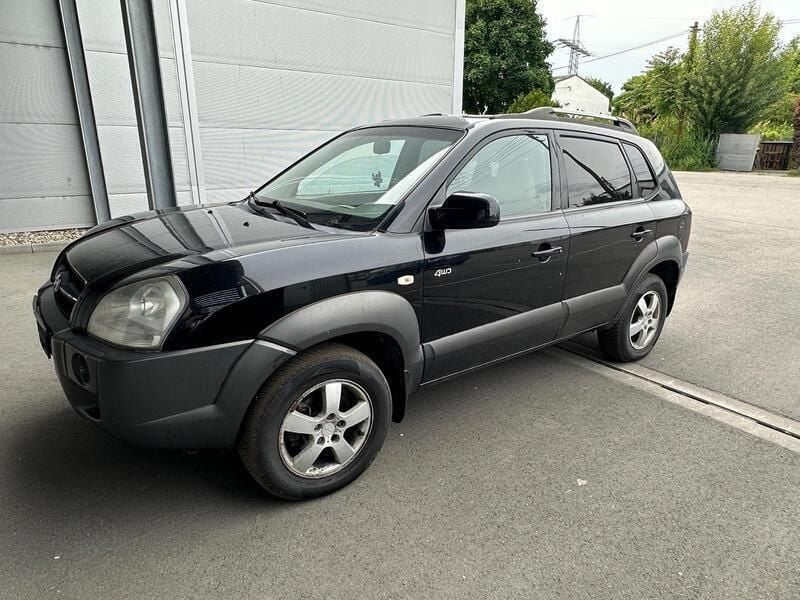 Schwarz Gebraucht 2006 Hyundai Tucson SUV | 1.750 € - Bild 1/4