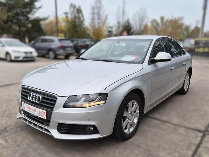 Silber Gebraucht 2008 Audi A4 Attraction Limousine | 4.900 € (Guter Preis) - Bild 1/4