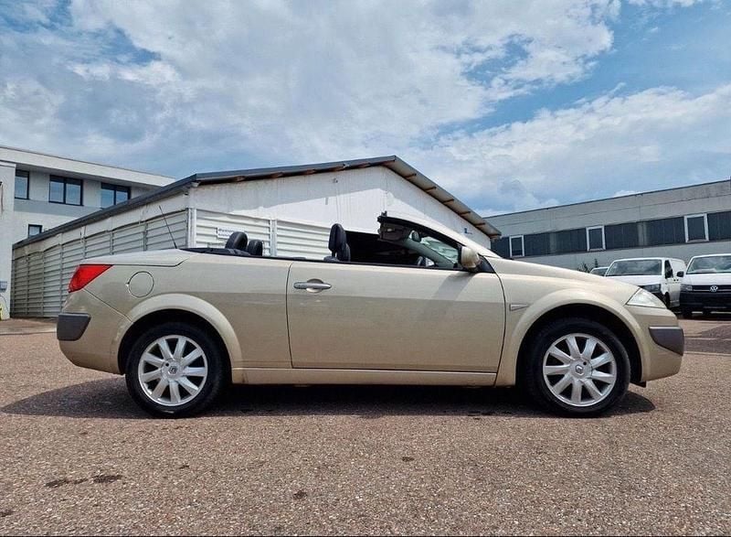 Beige Gebraucht 2006 Renault Mégane Cabriolet Dynamique Cabrio | 1.500 € (Superpreis) - Bild 1/4