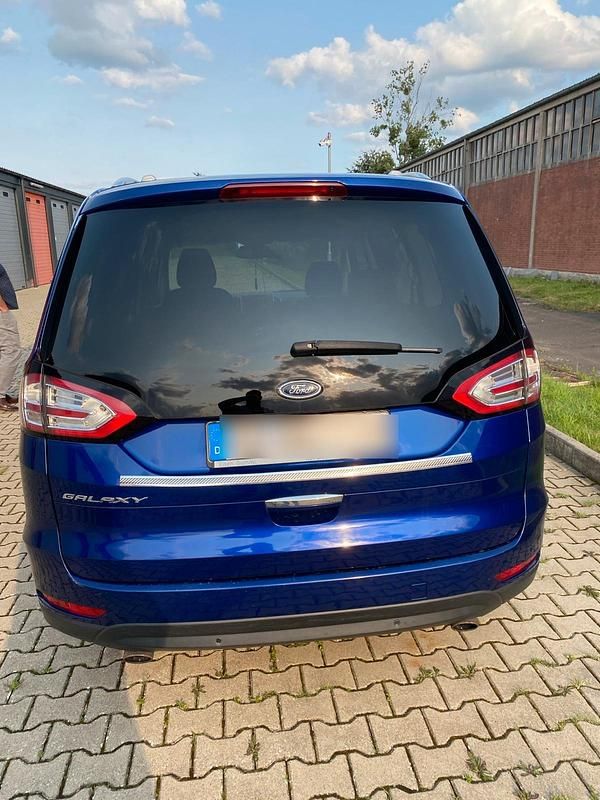 Gebraucht Ford Galaxy 150 PS (110 kW) 2016 Blau Van / Kleinbus