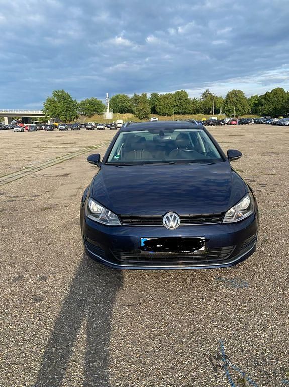 Gebraucht VW Golf VII LOUNGE 110 PS (80 kW) 2015 Blau Kombi