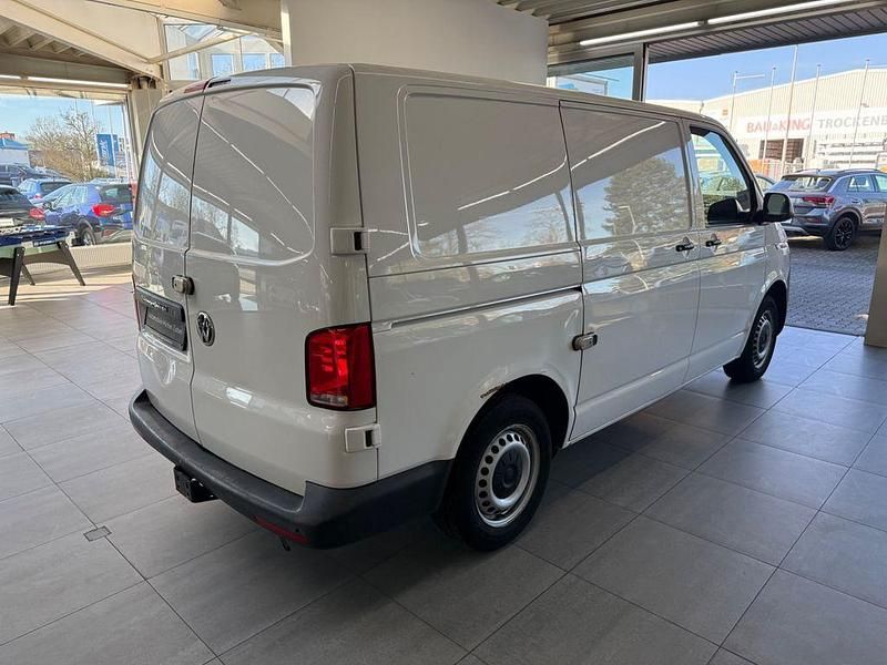 Używany VW Transporter 90 KM (66 kW) 2021 Biały Van