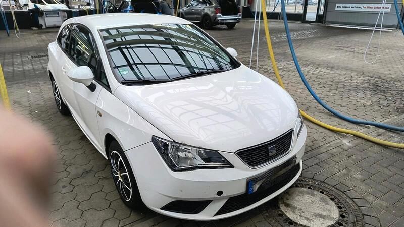 Weiß Gebraucht 2012 Seat Ibiza Kleinwagen | 2.500 € (Superpreis) - Bild 1/4