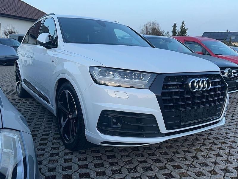 Weiß Gebraucht 2019 Audi Q7 S-Line SUV | 39.900 € (Fairer Preis) - Bild 1/4