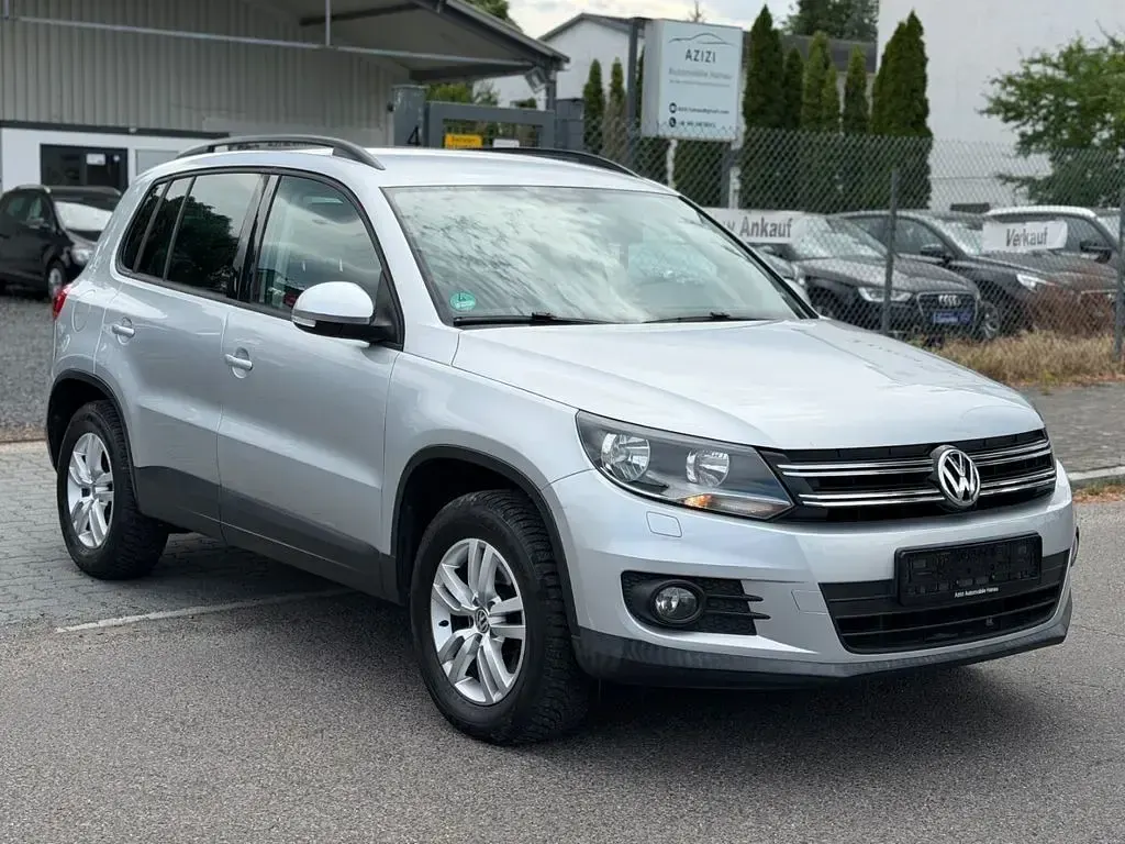 Gebraucht VW Tiguan 122 PS (89 kW) 2013 Silber SUV