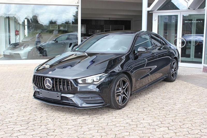 Schwarz Gebraucht 2019 Mercedes CLA200 Limousine | 27.490 € (Fairer Preis) - Bild 1/4
