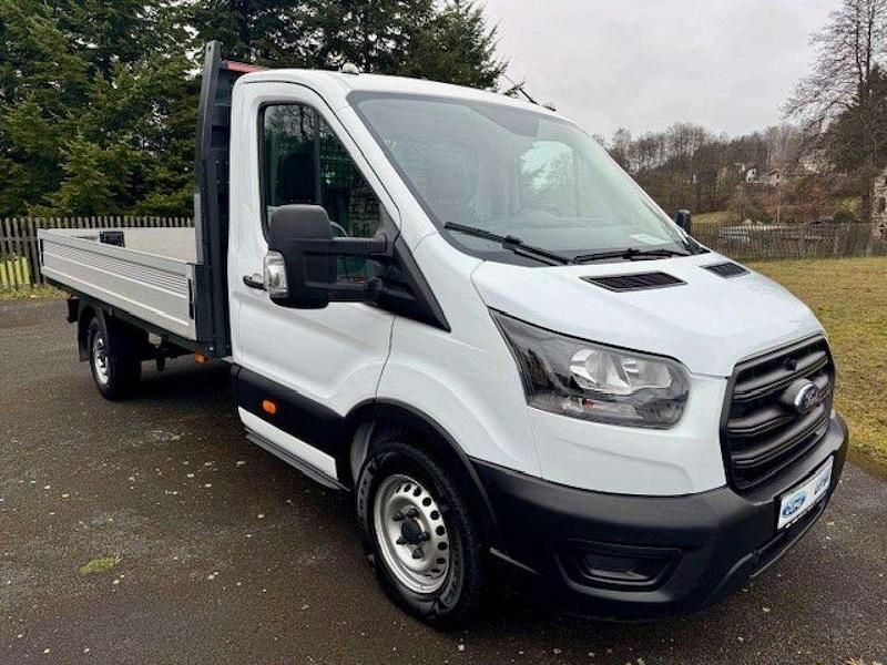 Gebraucht Ford Transit Basis 131 PS (96 kW) 2021 Frostweiß Van / Kleinbus