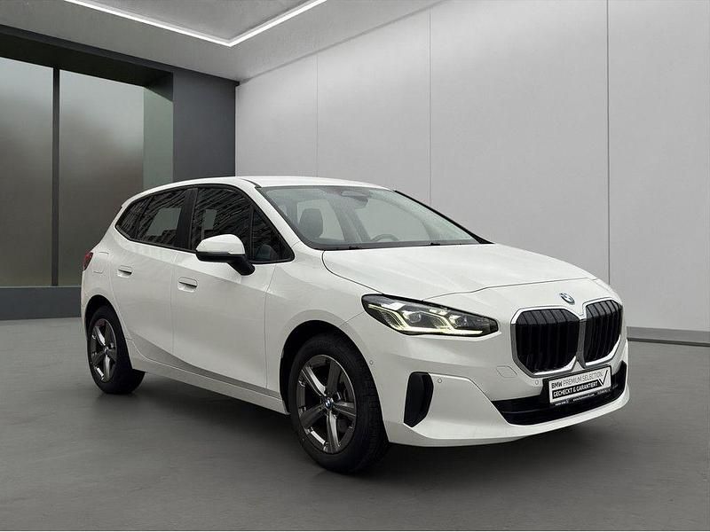 Gebraucht BMW 216 Active Tourer 122 PS (89 kW) 2024 Weiß Van / Kleinbus