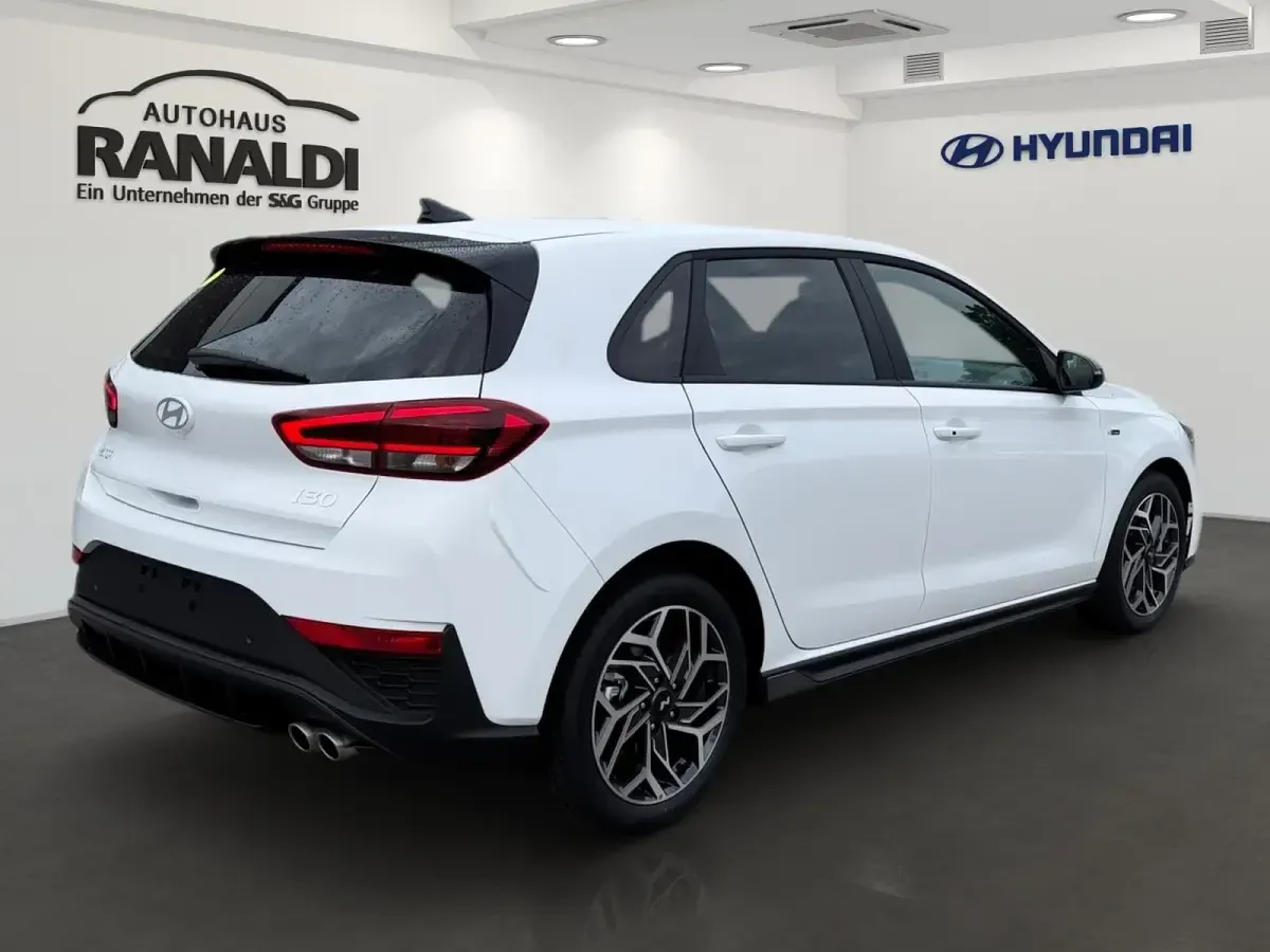 Neu Hyundai i30 N Line 150 PS (110 kW) 2026 Weiss Limousine