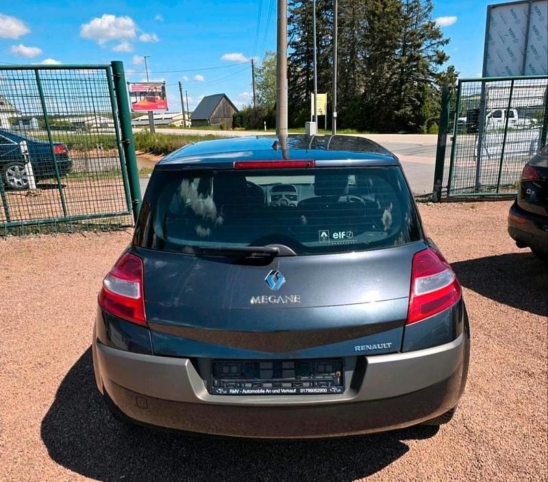 Gebraucht Renault Mégane II Avantage 110 PS (80 kW) 2008 Grau Limousine