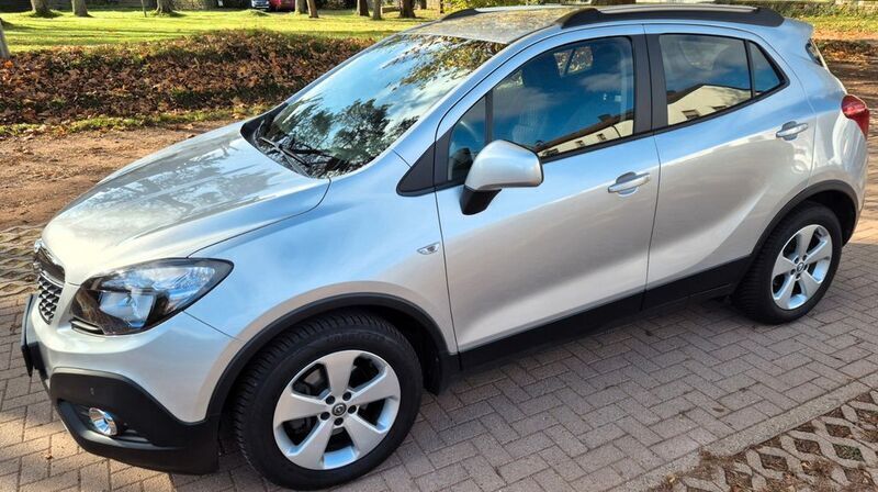 Silber Gebraucht 2015 Opel Mokka Edition SUV | 10.900 € (Fairer Preis) - Bild 1/4