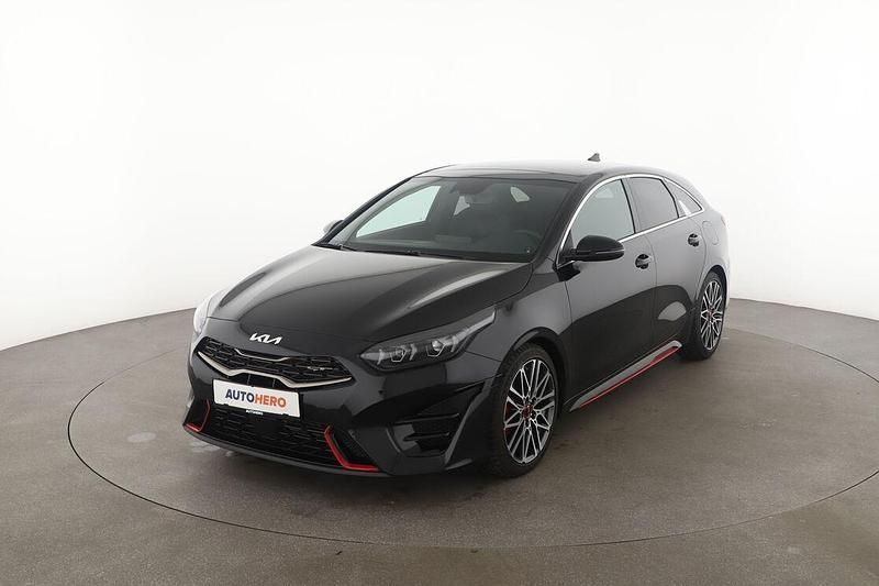 Schwarz Gebraucht 2023 Kia ProCeed Kleinwagen | 29.660 € (Fairer Preis) - Bild 1/3