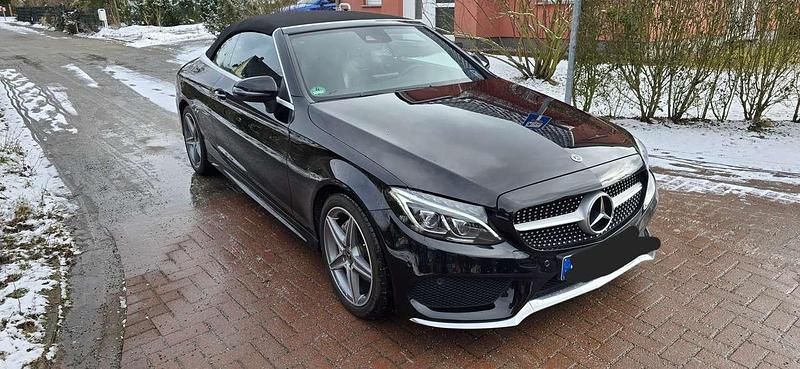Gebraucht Mercedes C200 AMG line 184 PS (135 kW) 2017 Schwarz Cabrio