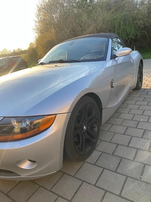 Gebraucht BMW Z4 192 PS (141 kW) 2004 Silber Cabrio