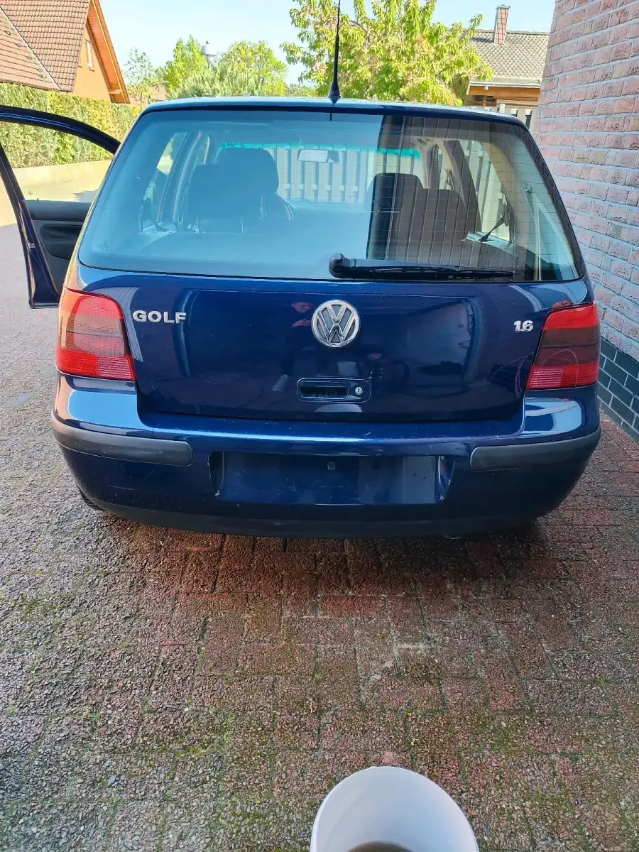Gebraucht VW Golf IV 105 PS (77 kW) 2000 Blau Limousine