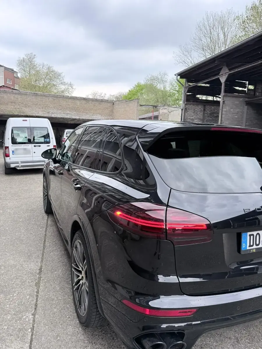 Gebraucht Porsche Cayenne GTS 441 PS (324 kW) 2017 Schwarz SUV