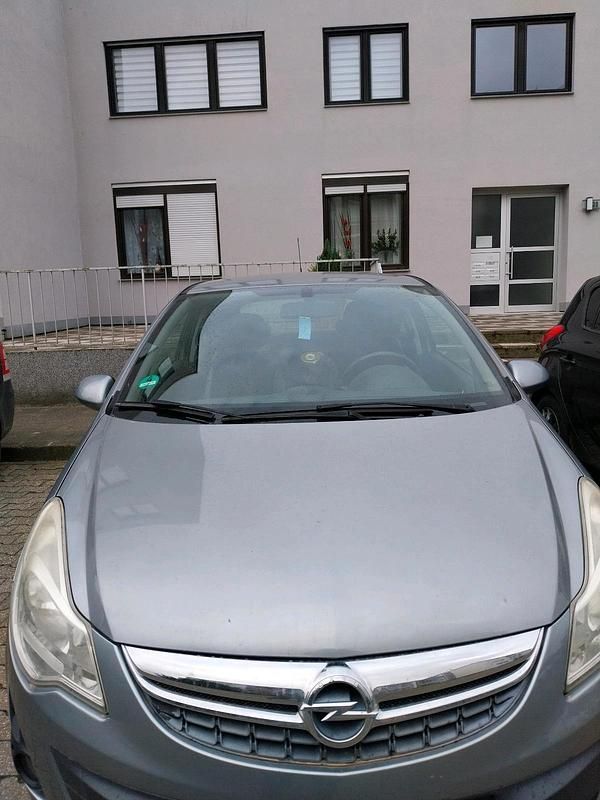 Silber Gebraucht 2012 Opel Corsa Kleinwagen | 2.999 € (Guter Preis) - Bild 1/4
