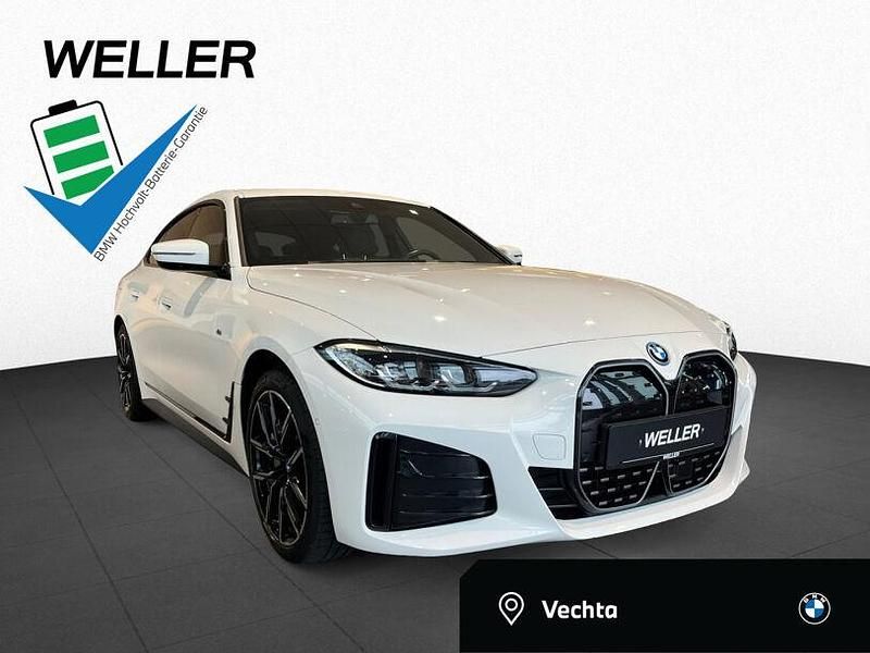 Alpinweiss iii (weiß) Gebraucht 2023 BMW i4 M Sport Limousine | 37.490 € (Fairer Preis) - Bild 1/3