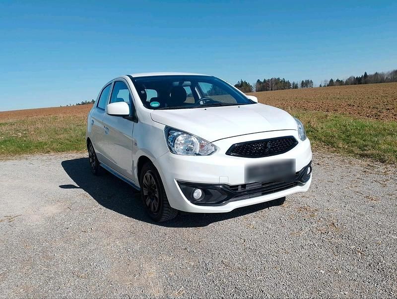 Gebraucht Mitsubishi Space Star 71 PS (52 kW) 2019 Weiß Kleinwagen