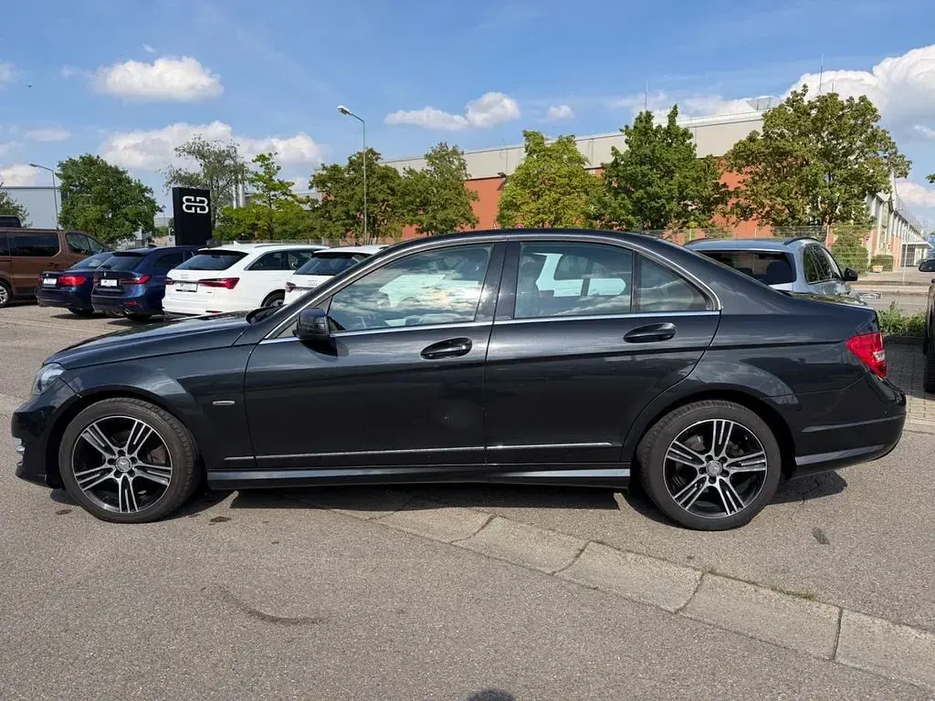 Gebraucht Mercedes C220 AMG 170 PS (125 kW) 2013 Schwarz Limousine